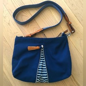 Stella and Dot cross body expandable purse
